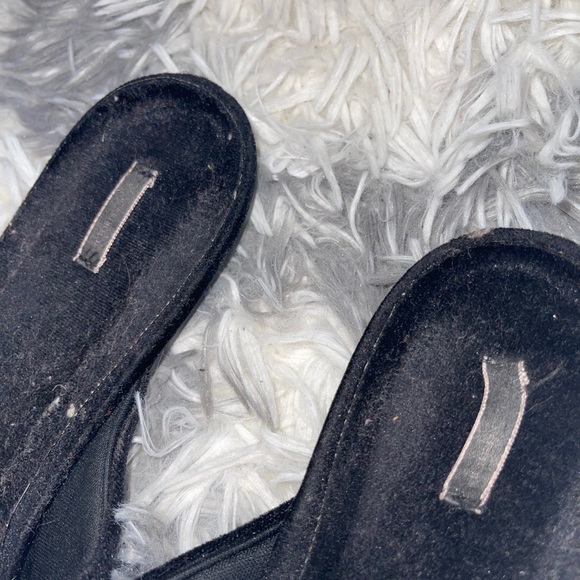 ✨Victoria Secret Slippers - Picture 5 of 6